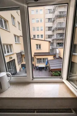 Ein Balkon oder eine Terrasse in der Unterkunft Munich Premium Guesthouse-2