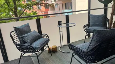 Ein Sitzbereich in der Unterkunft Modern & Cozy Apartment Münchner Freiheit with Balcony