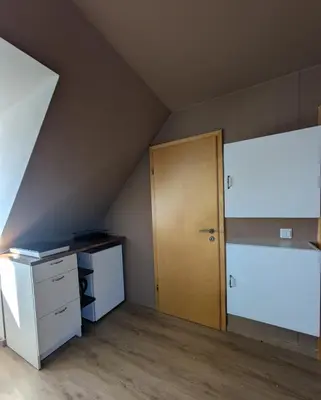 Küche/Küchenzeile in der Unterkunft sonniges Dachgeschoss am münchner Stadtrand