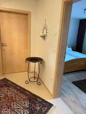 Ein Bett oder Betten in einem Zimmer der Unterkunft Traumhafte Gartenwohnung