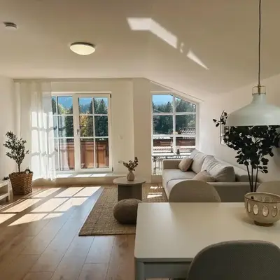 Flow Living I Stilvolles Apartment am Tegernsee I Bergblick I 5 Min zum See