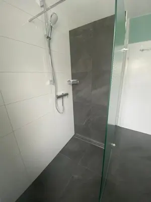 Ein Badezimmer in der Unterkunft Moderne 2 Zimmer Wohnung in bester Lage - ruhig, zentral, stilvoll