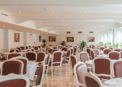 Ein Sitzbereich in der Unterkunft Grand Hotel Palladium