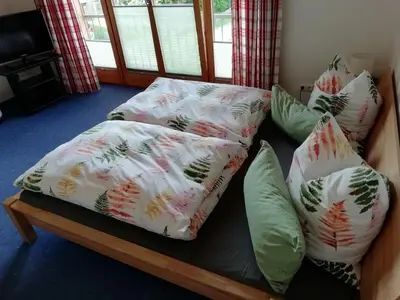 Ein Bett oder Betten in einem Zimmer der Unterkunft 1-bedroom holiday home