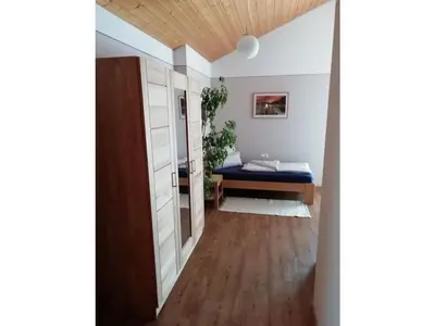 Ein Bett oder Betten in einem Zimmer der Unterkunft 1-bedroom holiday home