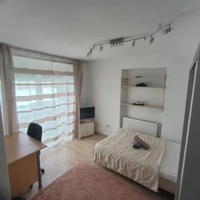 Ein Bett oder Betten in einem Zimmer der Unterkunft Bahnhofs-und Zentrumsnahe schöne 2-Zimmer Wohnung