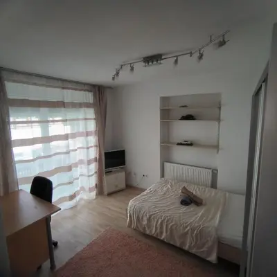 Ein Bett oder Betten in einem Zimmer der Unterkunft Bahnhofs-und Zentrumsnahe schöne 2-Zimmer Wohnung