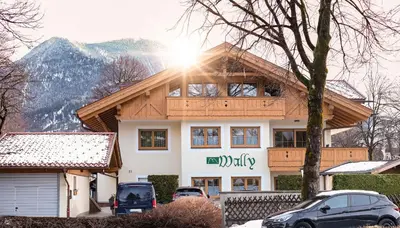 Ein allgemeiner Bergblick oder ein Berglick von der Ferienwohnung aus