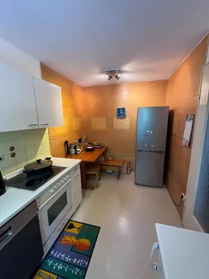 Küche/Küchenzeile in der Unterkunft Zwei Zimmer im Reihenhaus