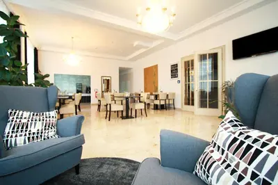 Ein Sitzbereich in der Unterkunft ARRIVEL Hotel Kirchheim - bisher Novitel
