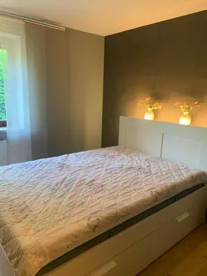 Ein Bett oder Betten in einem Zimmer der Unterkunft Wunderschöne, große Gartenwohnung mit 3 Schlafzimmern Nähe Kaufbeuren