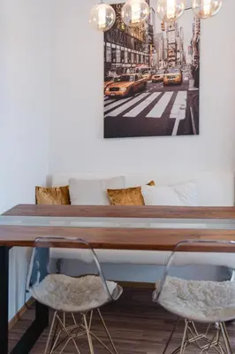 Ein Sitzbereich in der Unterkunft YAYstay - 