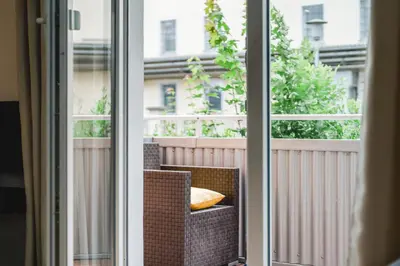 Ein Balkon oder eine Terrasse in der Unterkunft YAYstay - 