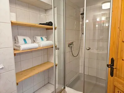 Ein Badezimmer in der Unterkunft Gästehaus zum Giggerer