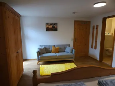 Ein Sitzbereich in der Unterkunft Gästehaus zum Giggerer