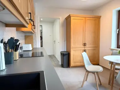 Küche/Küchenzeile in der Unterkunft Perfekt für 4-6! Küche Garage S-Bahnhof Flughafen