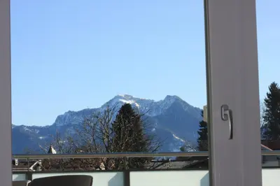 Ein allgemeiner Bergblick oder ein Berglick von der Ferienwohnung aus