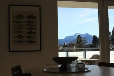 Ein allgemeiner Bergblick oder ein Berglick von der Ferienwohnung aus