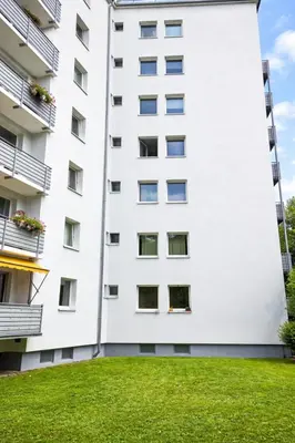 Das Gebäude in dem sich die Ferienwohnung befindet