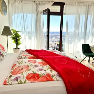 Charmantes Appartement im 25 OG mit Aussicht und 60 Zoll TV
