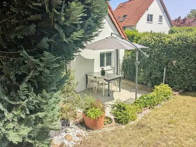 Ein Garten an der Unterkunft Cosy cottage in the countryside near Landsberg