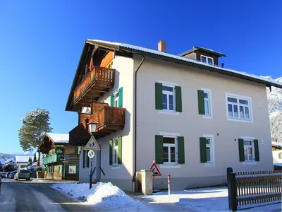 Das Gebäude in dem sich die Ferienwohnung befindet