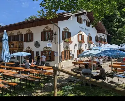 Das Gebäude in dem sich das Hotel befindet