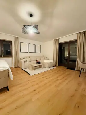 Ein Bett oder Betten in einem Zimmer der Unterkunft Chiemsee Studio - Kliniknähe I Therme & Ruhe