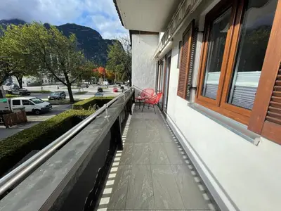 Ein allgemeiner Bergblick oder ein Berglick von der Ferienwohnung aus