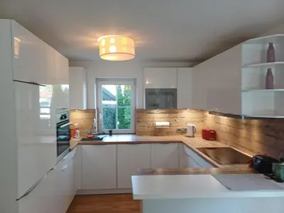 Küche/Küchenzeile in der Unterkunft Helles, geräumiges Haus in München-Solln