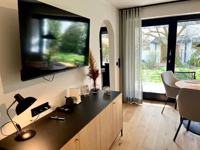 TV/Unterhaltungsangebot in der Unterkunft Pittino Gartensuite 03 in zweiter Seereihe Ammersee