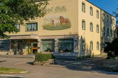 Das Gebäude in dem sich das Hotel befindet