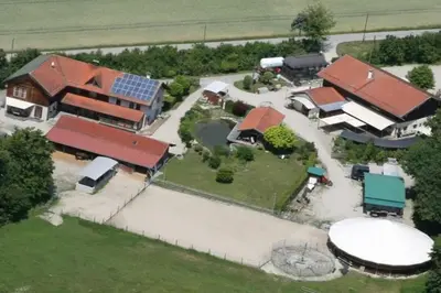 Blick auf NEU! Ferienwohnung Design 2 Wasserburger Land aus der Vogelperspektive
