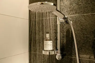 Ein Badezimmer in der Unterkunft Motel One München-Olympia Gate