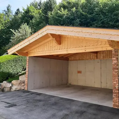 Das Gebäude in dem sich die Ferienwohnung befindet