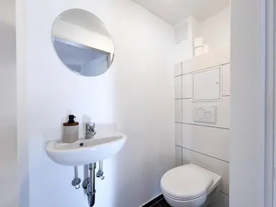 Ein Badezimmer in der Unterkunft Holiday rental I Eschenlohe, Modern Bright Apartment with Mountain View