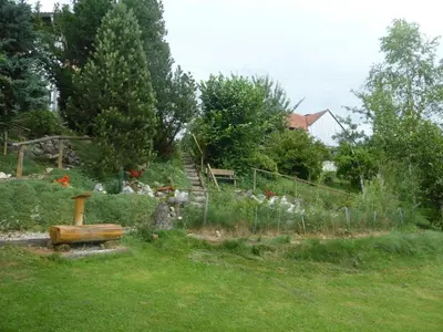 Ein Garten an der Unterkunft Rural Home Near Bavarian Lakes