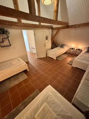 Ein Bett oder Betten in einem Zimmer der Unterkunft Bavaria Home - Zentral, Küche, Waschen, Parken