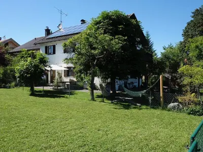 Ein Garten an der Unterkunft Holiday apartment with 2 bedrooms