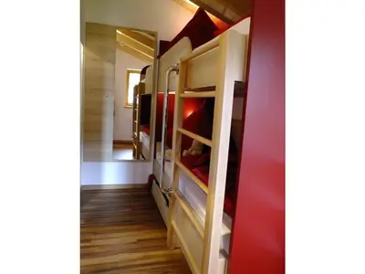 Ein Etagenbett oder Etagenbetten in einem Zimmer der Unterkunft Holiday home in Allgäu with 3 bedrooms