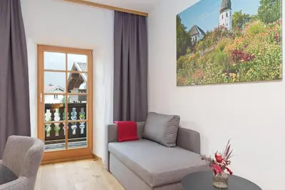 Ein Sitzbereich in der Unterkunft Gästehaus Keilhof am Kirchberg