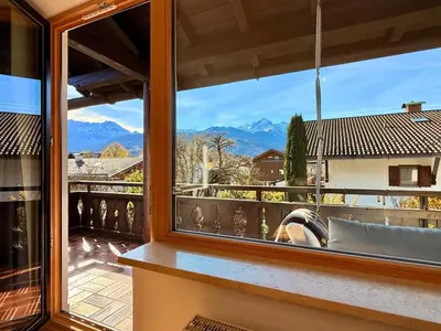 Ein allgemeiner Bergblick oder ein Berglick von der Ferienwohnung aus