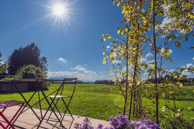 Ein Garten an der Unterkunft BergSeeMomente