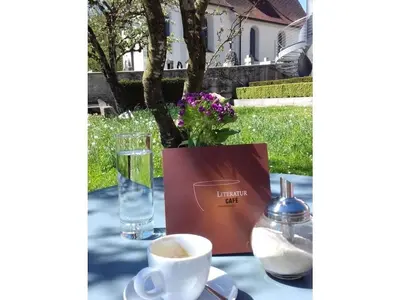 Ein Restaurant oder anderes Speiselokal in der Unterkunft Mathilde Comfortable holiday residence