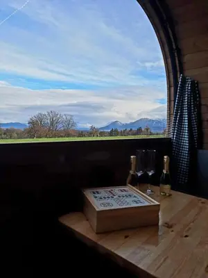 Ein allgemeiner Bergblick oder ein Berglick von der Ferienwohnung aus