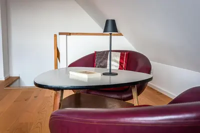 Ein Sitzbereich in der Unterkunft Ferienwohnung Demmelbach