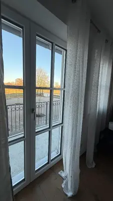 Ein Balkon oder eine Terrasse in der Unterkunft modern & spacious Apartments CarHandling Campus -Nähe Therme Erding -Messe München -Arena -free parking -Netflix -W-LAN