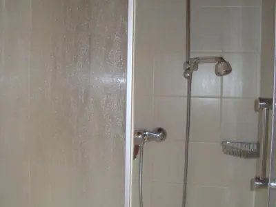 Ein Badezimmer in der Unterkunft Apartment Dachgeschosswohnung mit toller Aussicht vom Balkon by Interhome