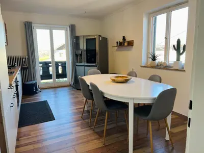Küche/Küchenzeile in der Unterkunft Geräumige Panorama-Bergwohnung mit Sauna Gruppen & Familien