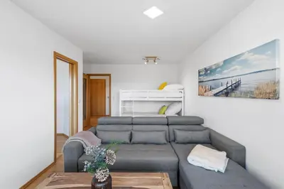 Ein Sitzbereich in der Unterkunft wolke 7 - traumhafter Bergblick mit Stil - Garage